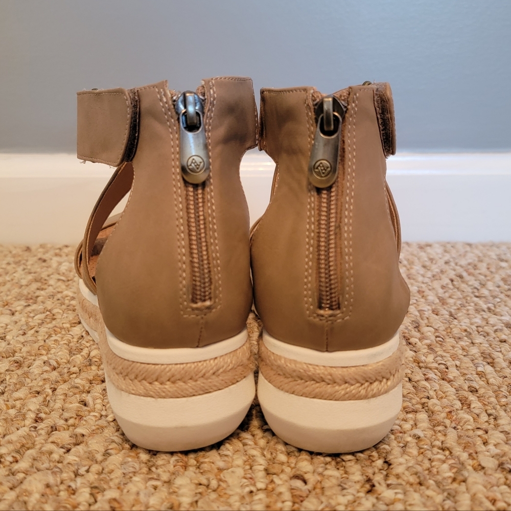 Adrienne Vittadini Tan Wedge Sandals - Picture 3 of 9